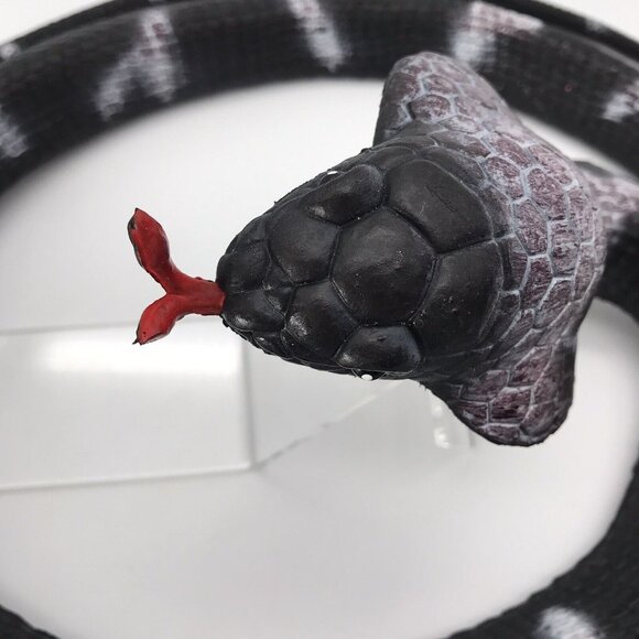 Toys R Us Maidenhead Cobra Snake Large Plastic Rubber Prop Toy Animal Black - Picture 4 of 12